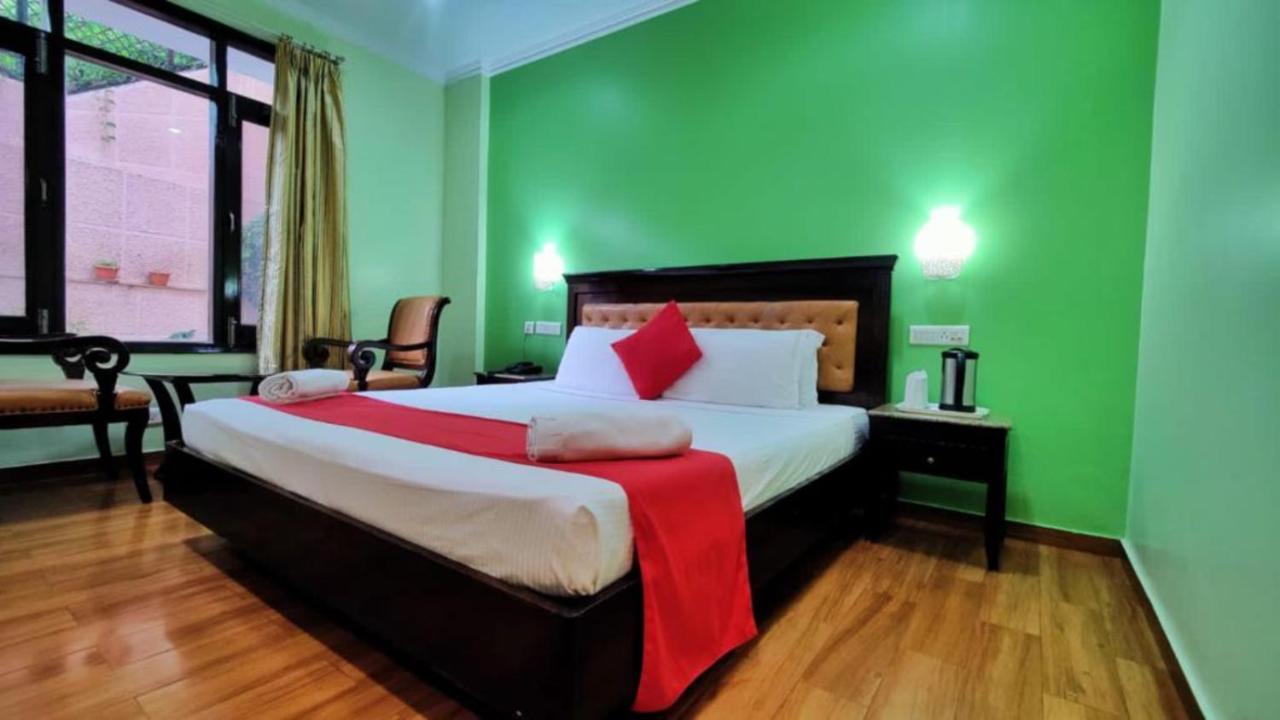 Hotel Marc Shimla Zewnętrze zdjęcie