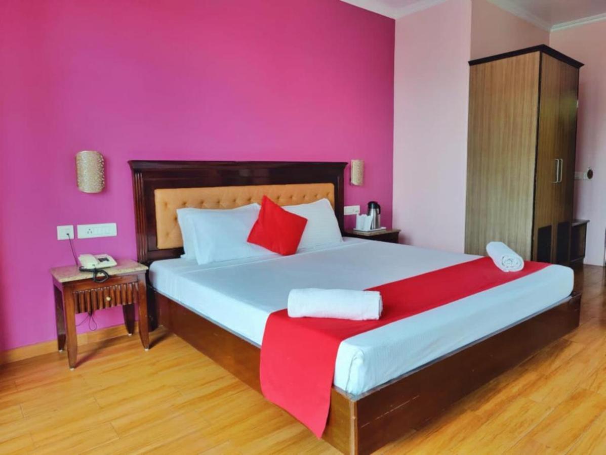 Hotel Marc Shimla Zewnętrze zdjęcie