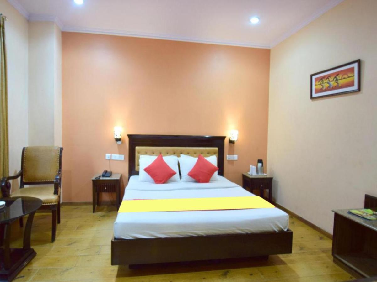 Hotel Marc Shimla Zewnętrze zdjęcie