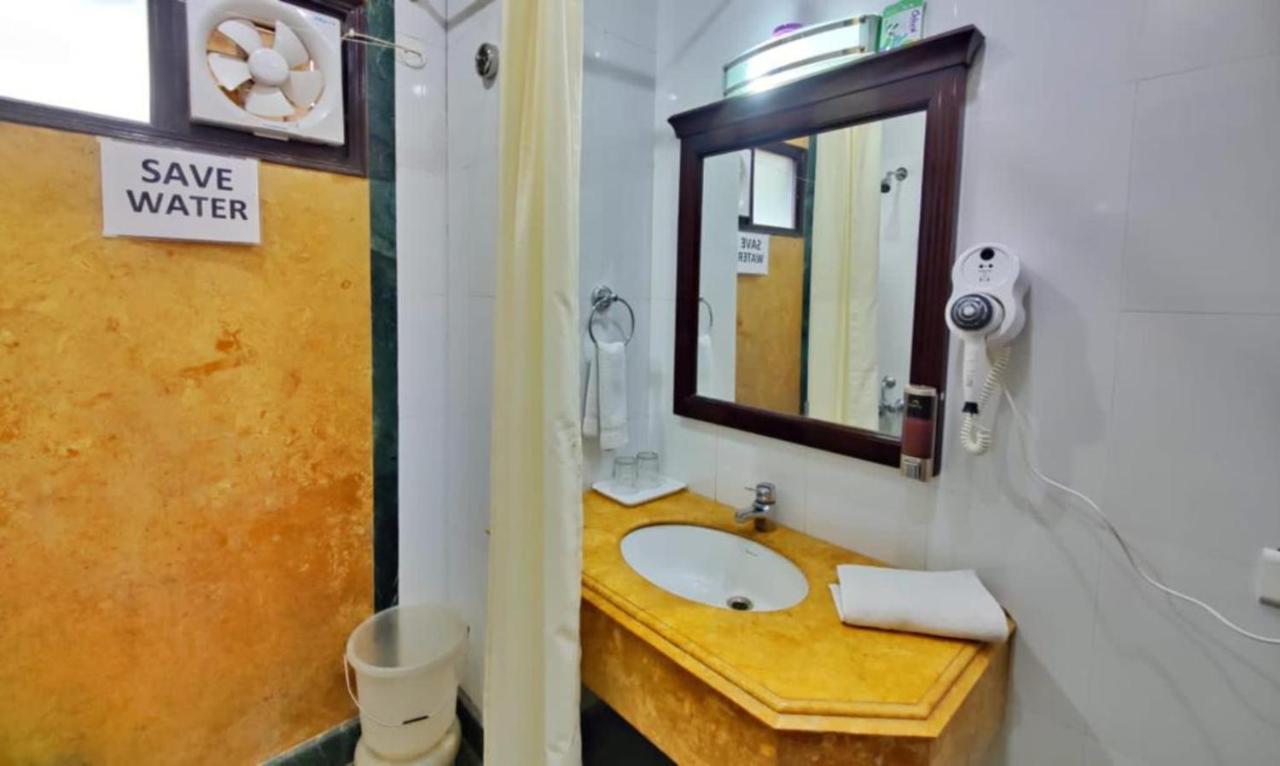 Hotel Marc Shimla Zewnętrze zdjęcie