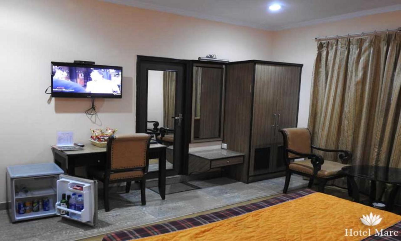 Hotel Marc Shimla Zewnętrze zdjęcie