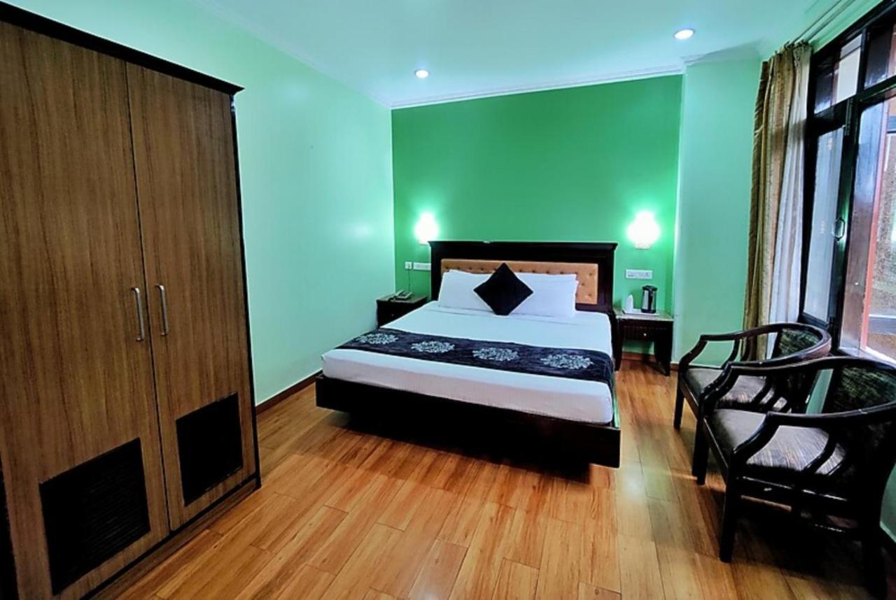 Hotel Marc Shimla Zewnętrze zdjęcie