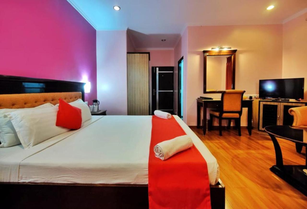 Hotel Marc Shimla Zewnętrze zdjęcie