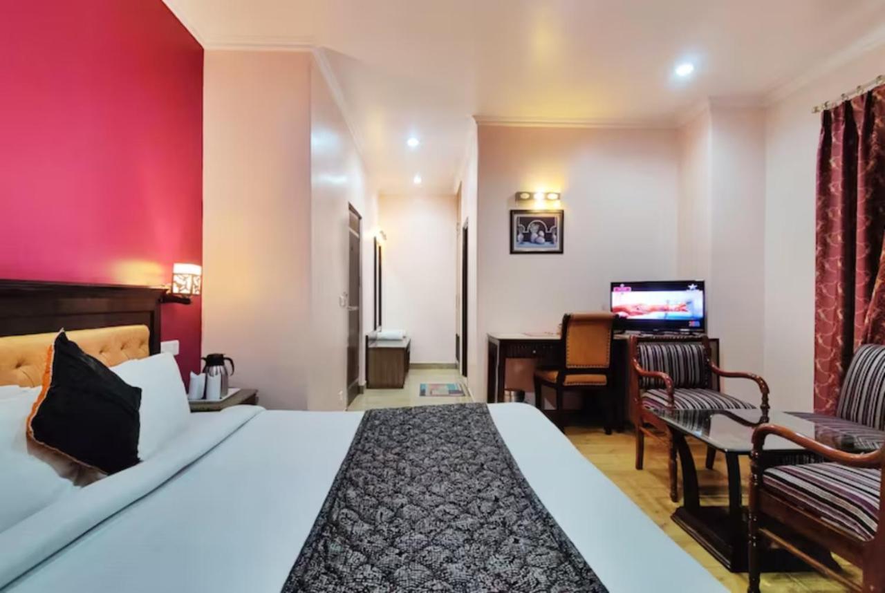 Hotel Marc Shimla Zewnętrze zdjęcie