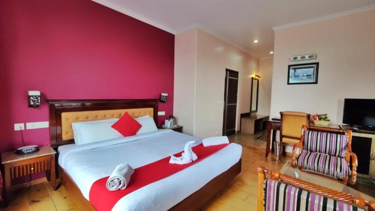 Hotel Marc Shimla Zewnętrze zdjęcie