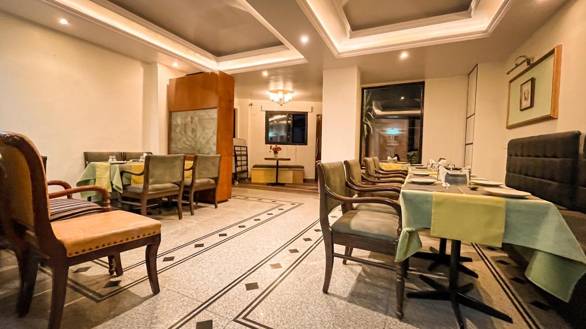 Hotel Marc Shimla Zewnętrze zdjęcie