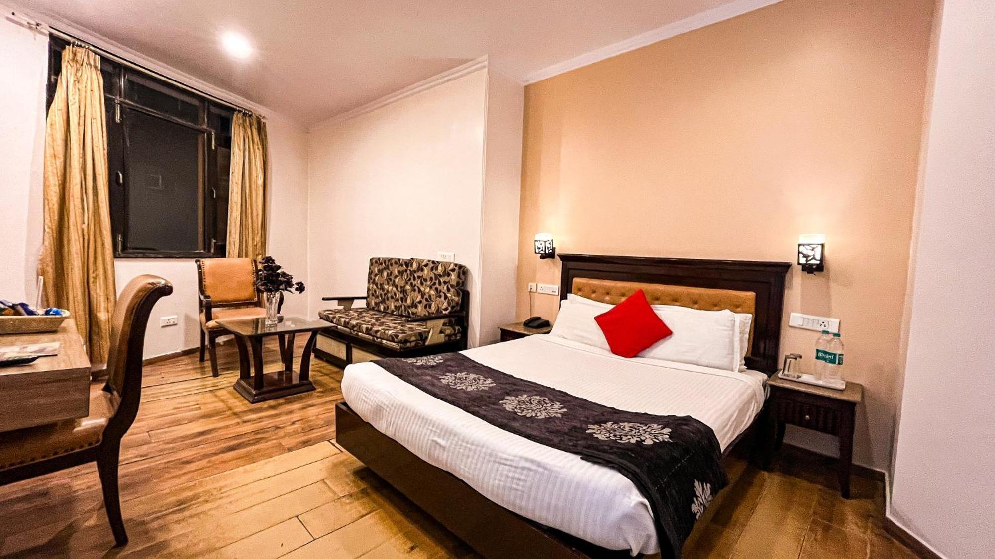 Hotel Marc Shimla Zewnętrze zdjęcie