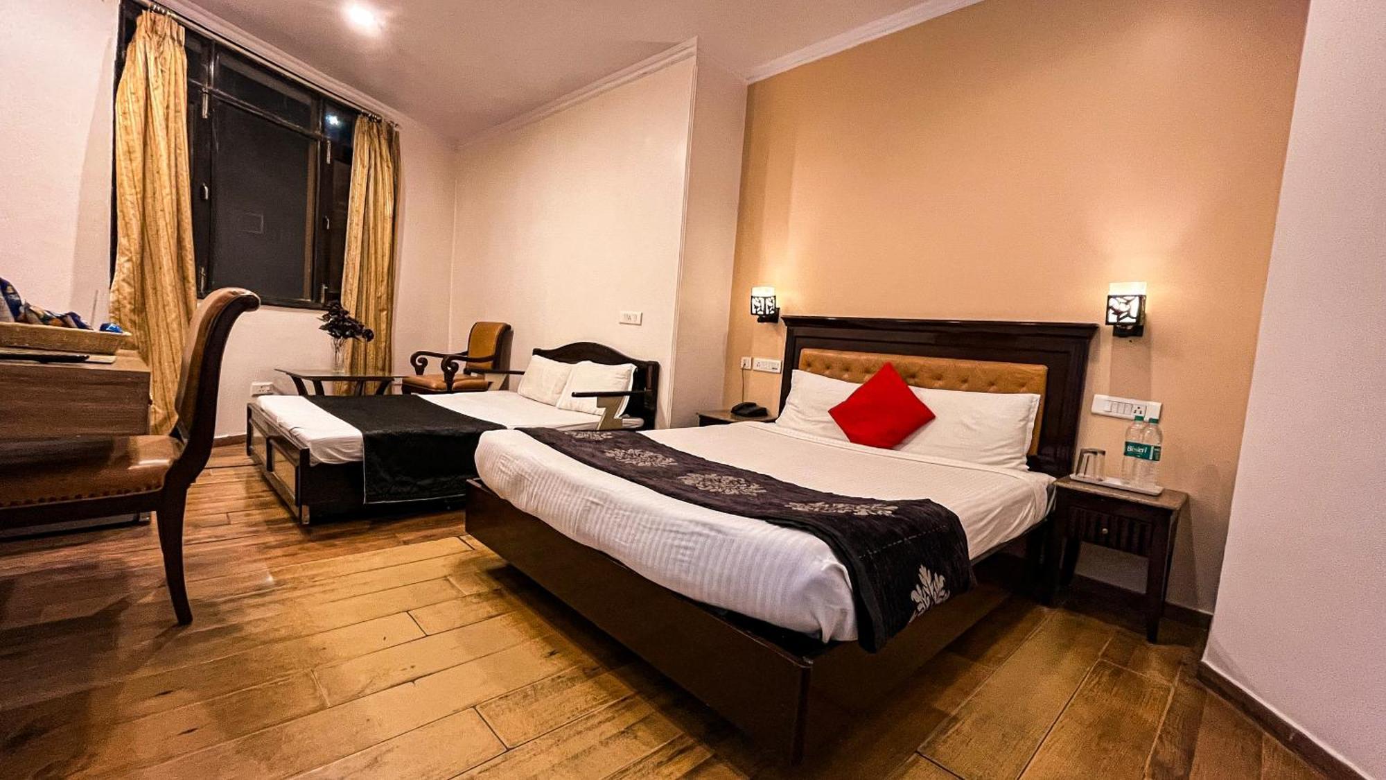 Hotel Marc Shimla Zewnętrze zdjęcie