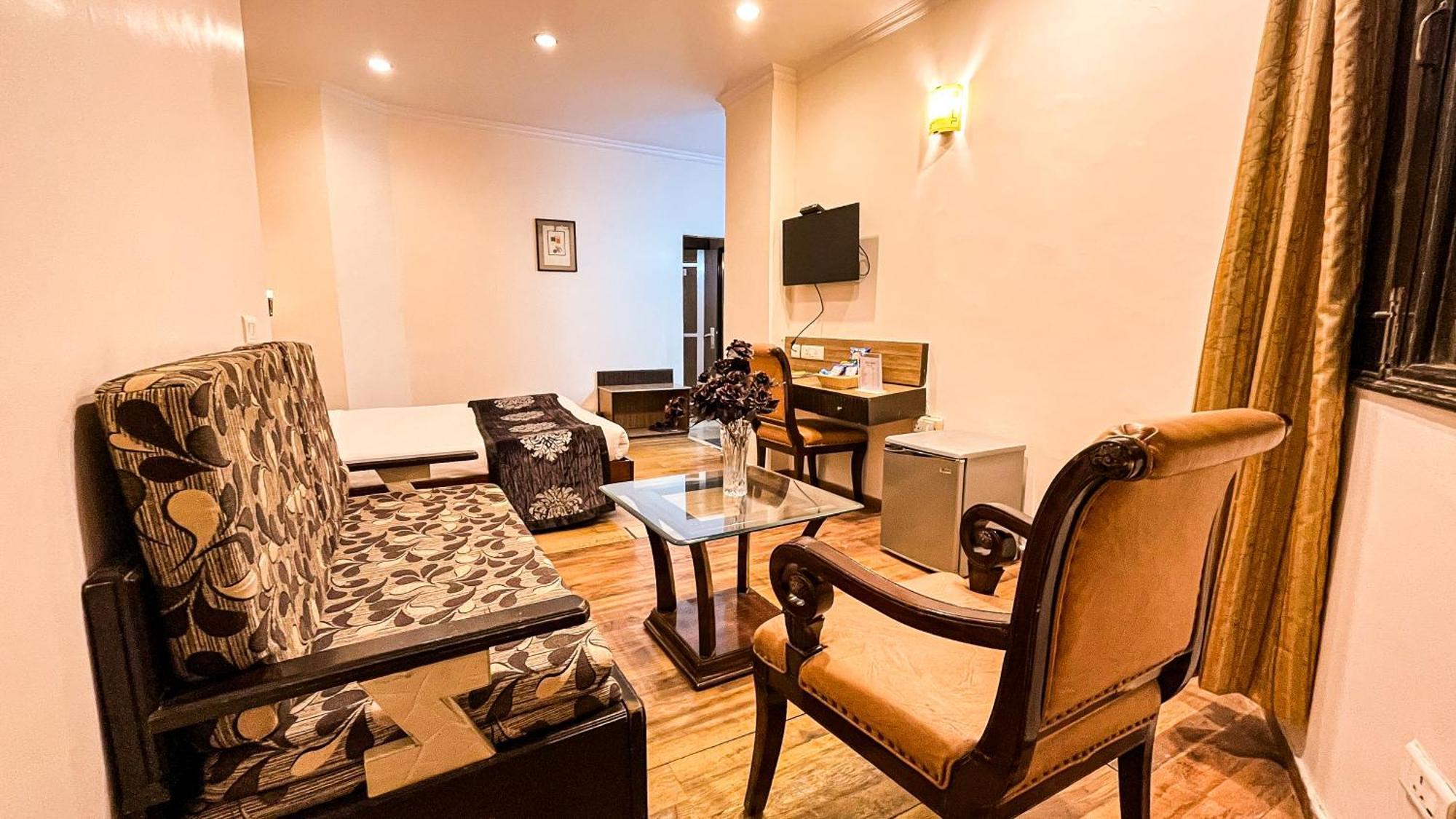Hotel Marc Shimla Zewnętrze zdjęcie