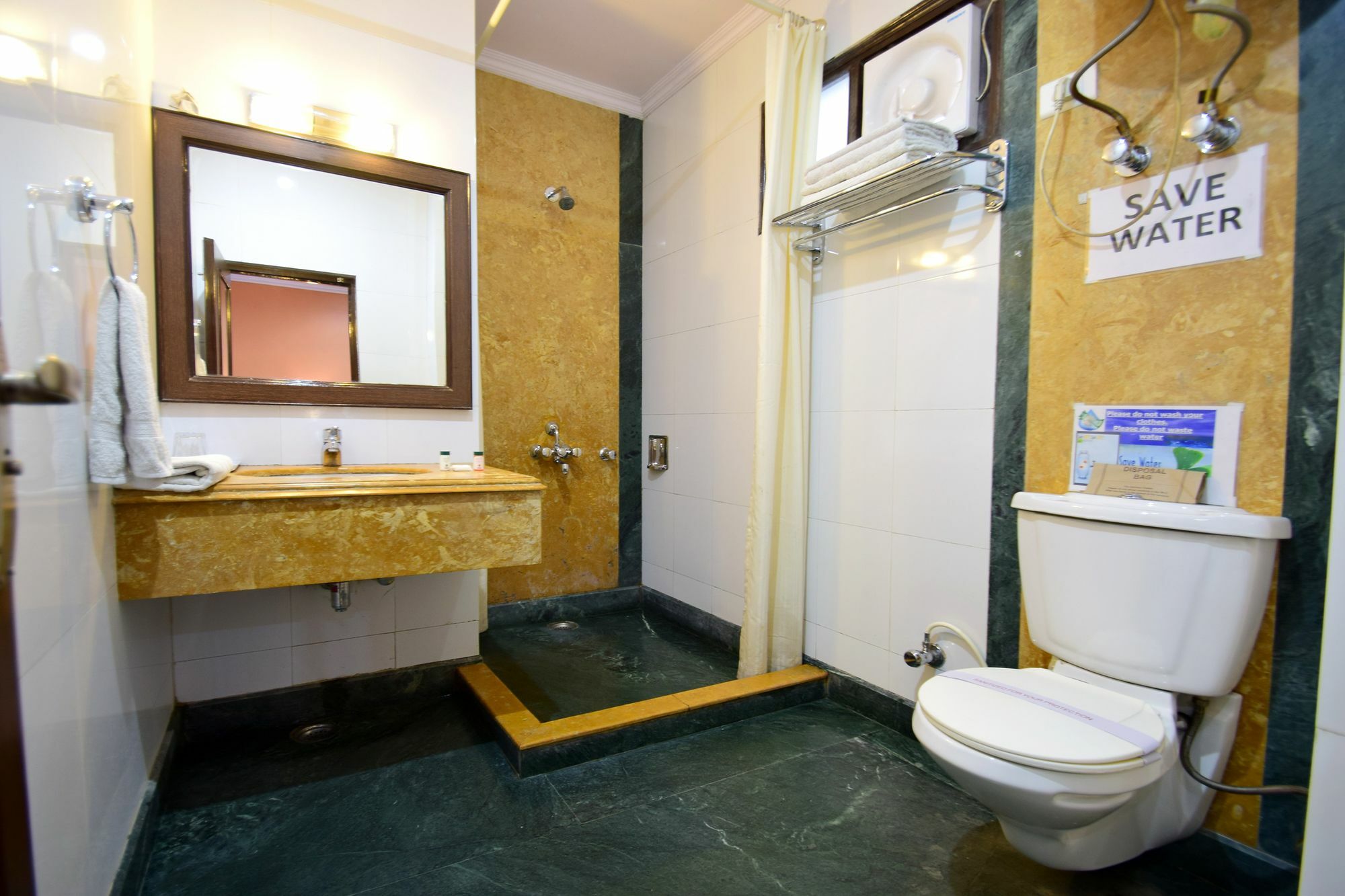 Hotel Marc Shimla Zewnętrze zdjęcie
